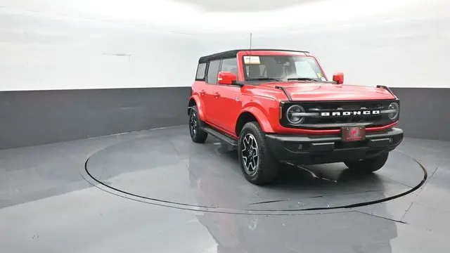 2024 Ford Bronco Outer Banks