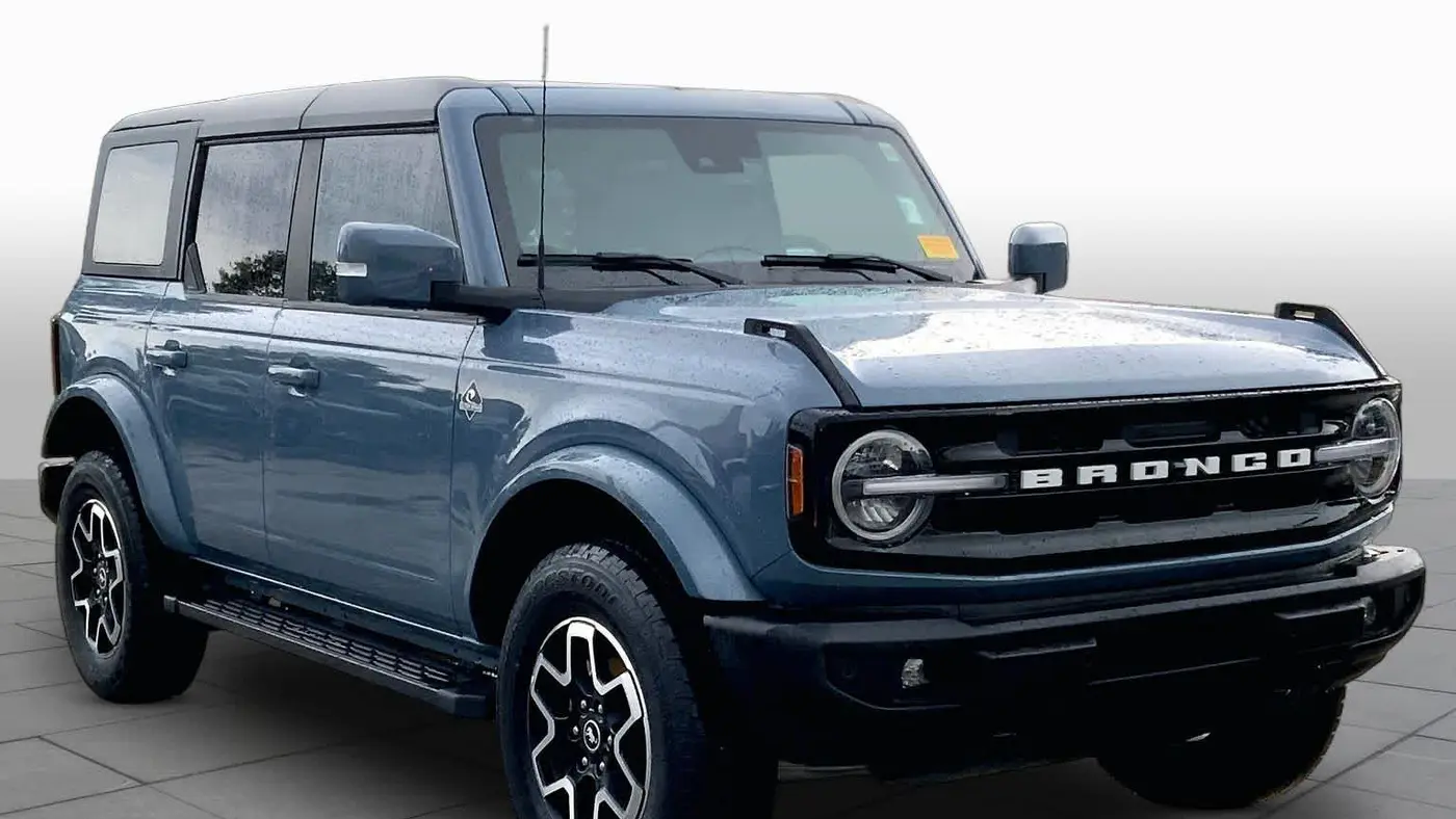 2024 Ford Bronco Outer Banks