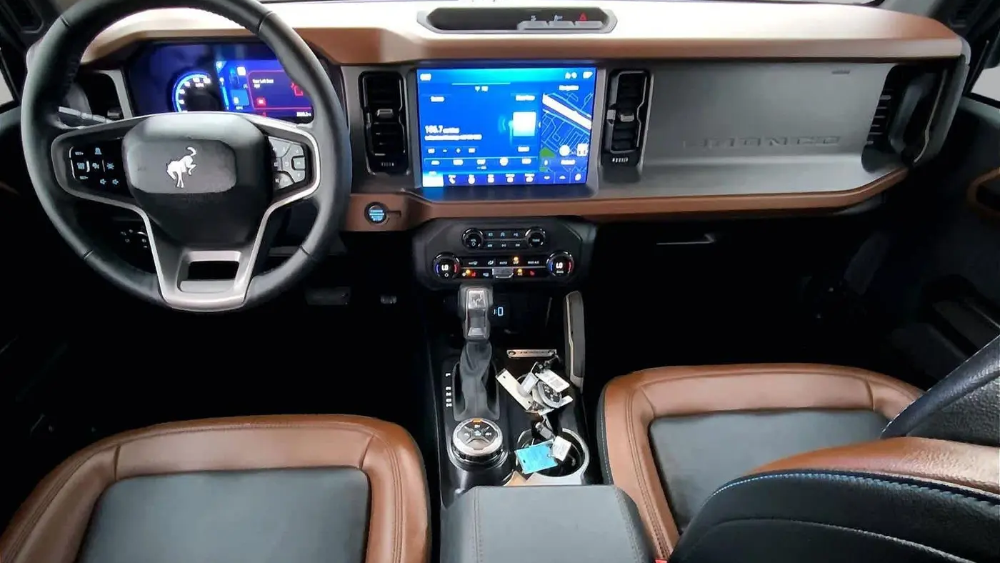 2024 Ford Bronco Outer Banks