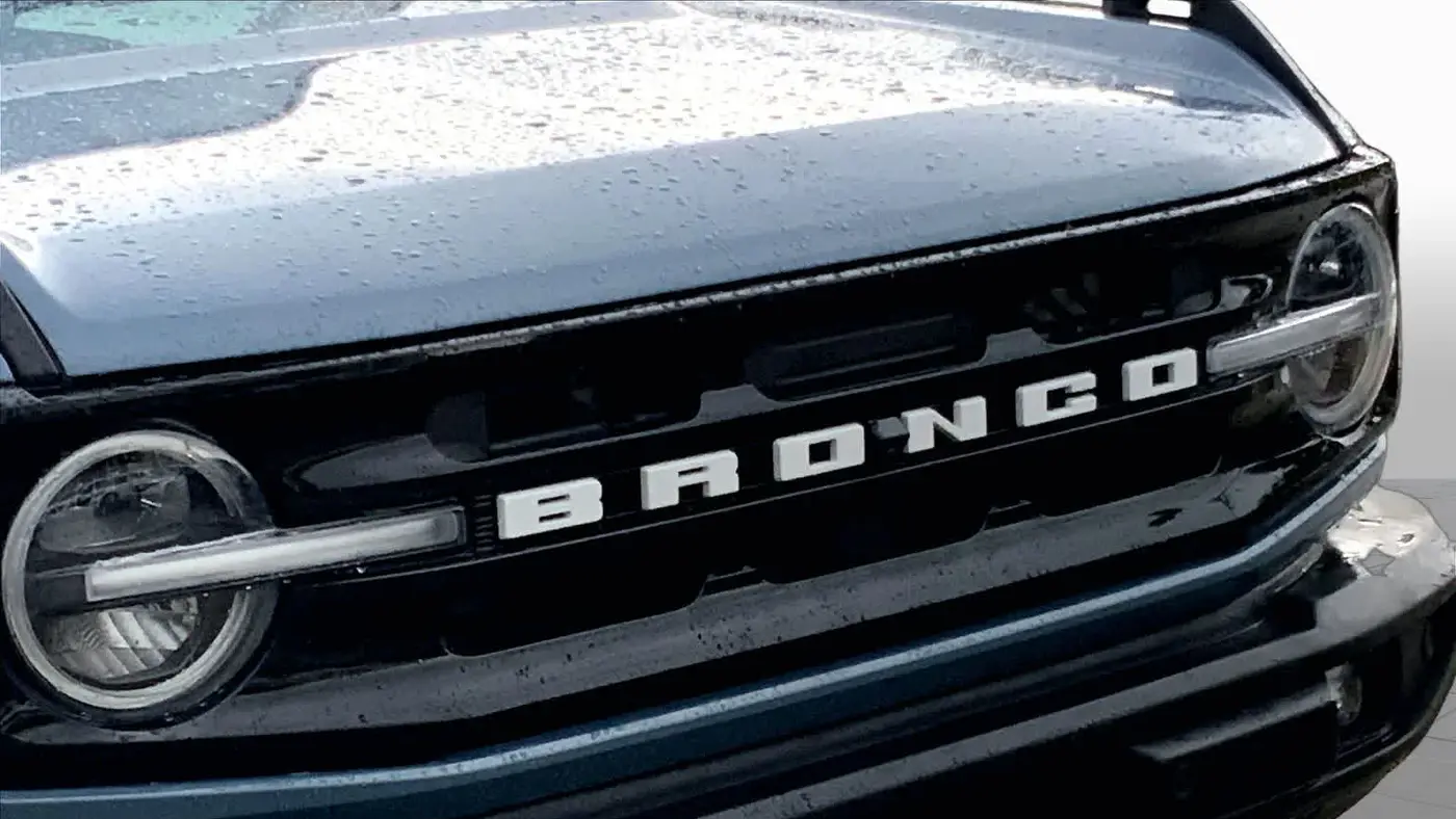 2024 Ford Bronco Outer Banks