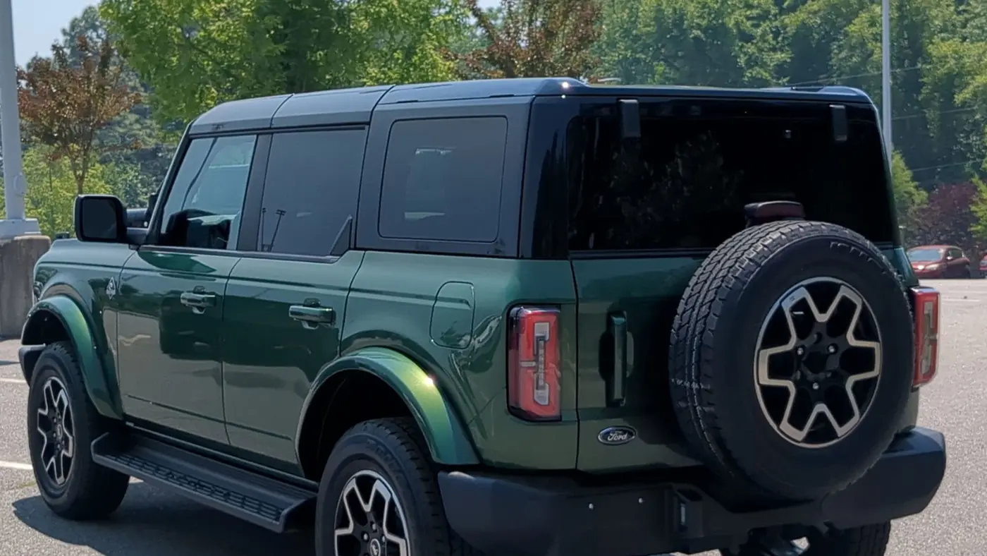 2025 Ford Bronco Outer Banks