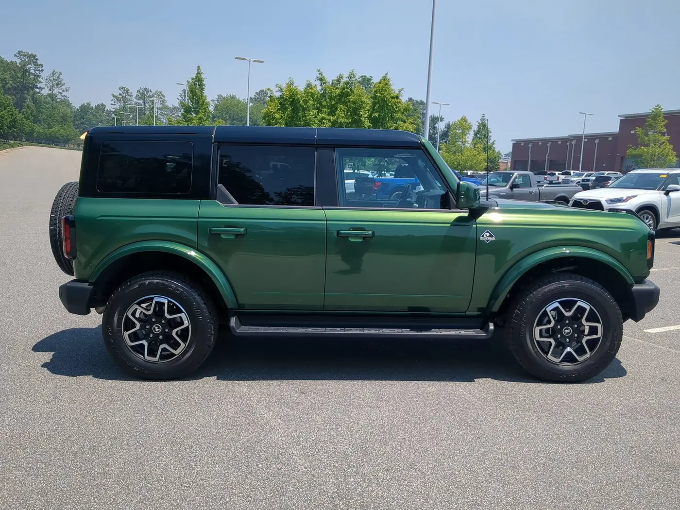 2025 Ford Bronco - $44,316