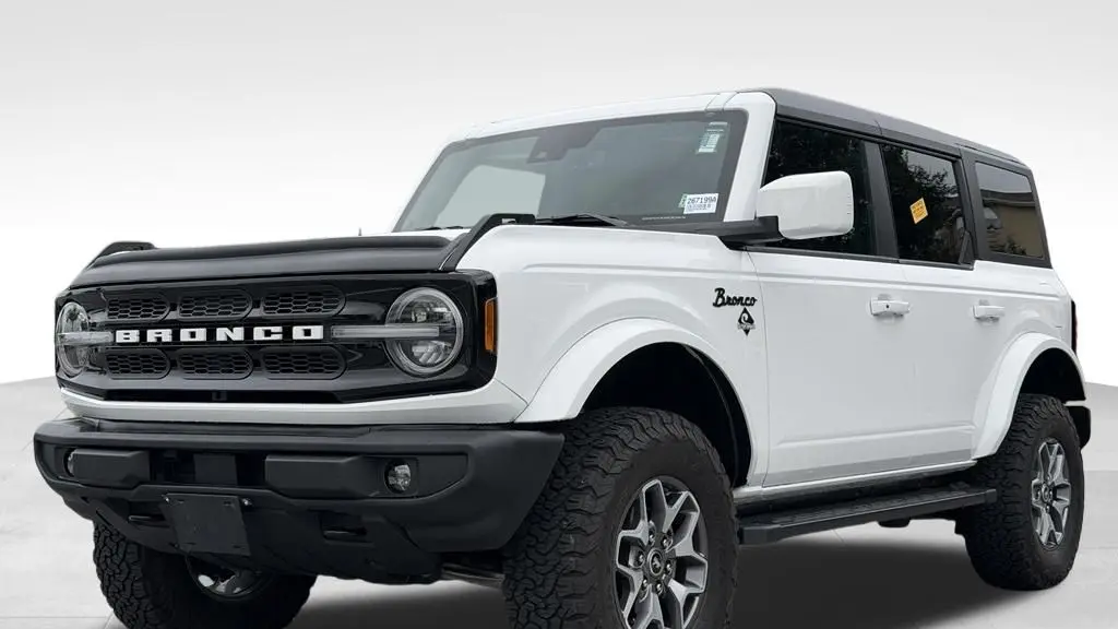 2024 Ford Bronco Outer Banks