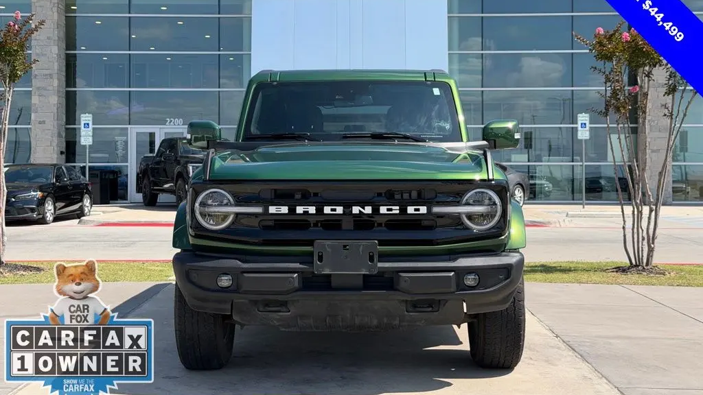 2024 Ford Bronco Outer Banks