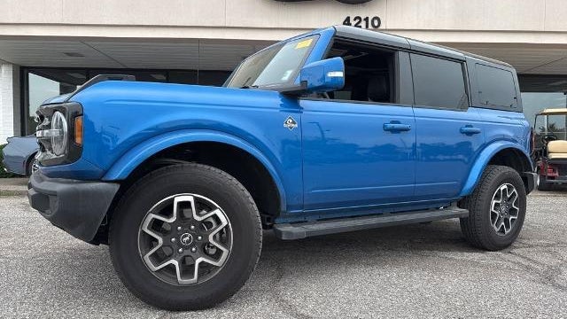 2024 Ford Bronco Outer Banks