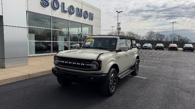 2025 Ford Bronco Outer Banks