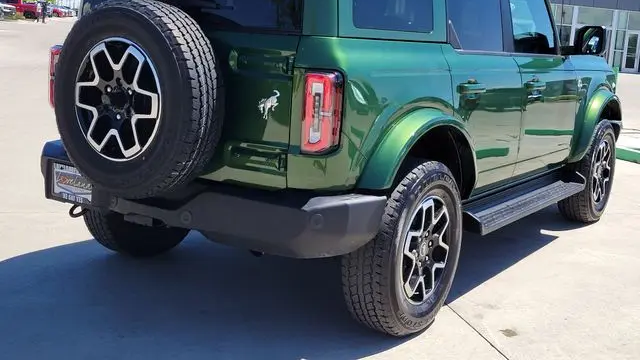 2025 Ford Bronco Outer Banks