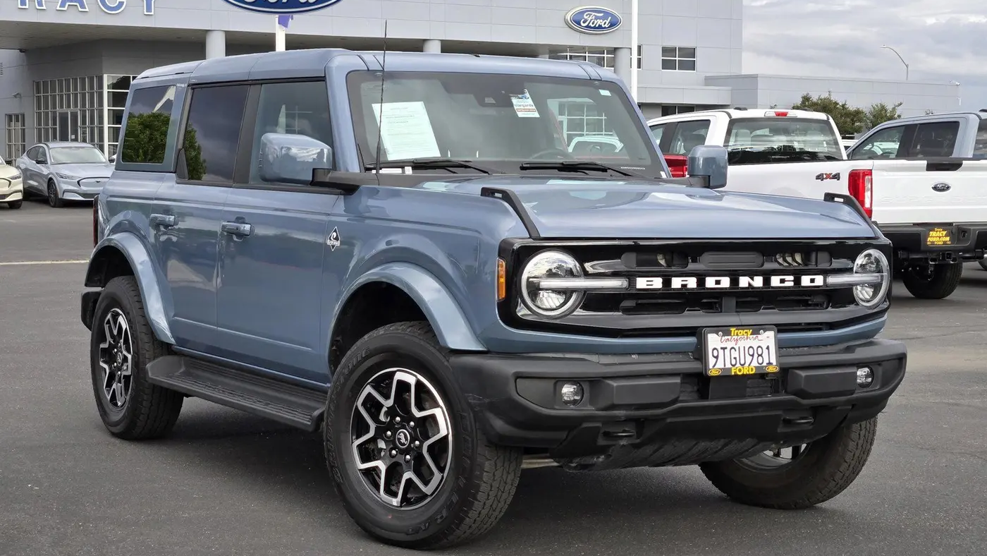 Preowned 2025 Ford Bronco Outer Banks for Sale