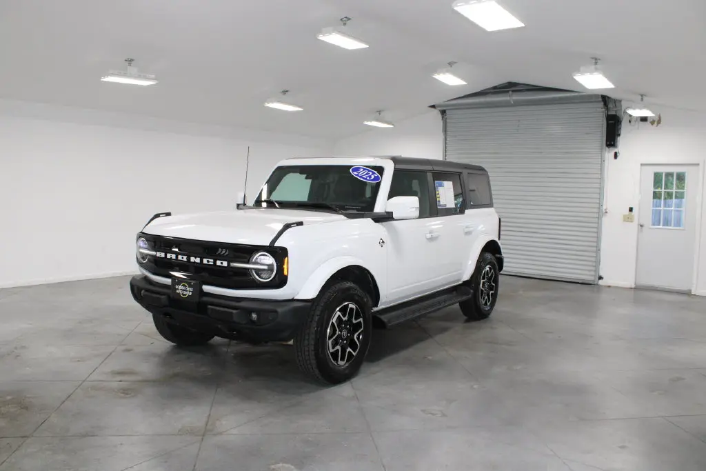 2025 Ford Bronco - $44,448