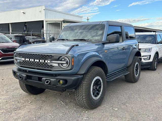 2025 Ford Bronco Badlands — photo 1 of 12
