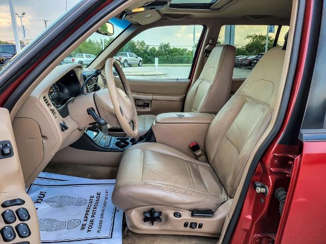 2000 Ford Explorer - $4,588