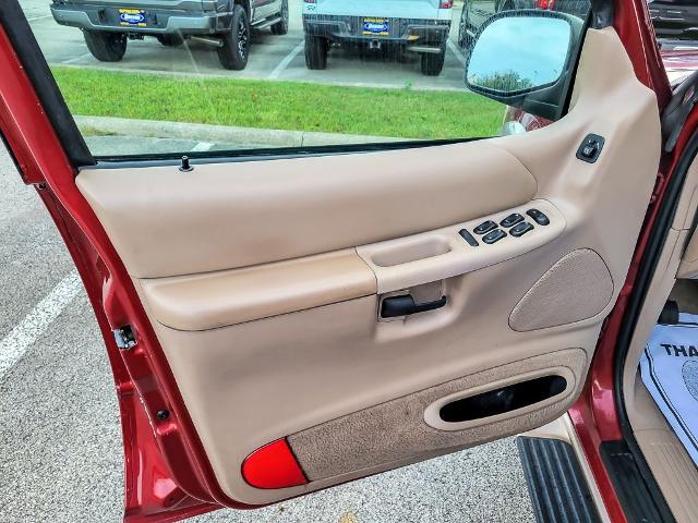 2000 Ford Explorer - $4,588