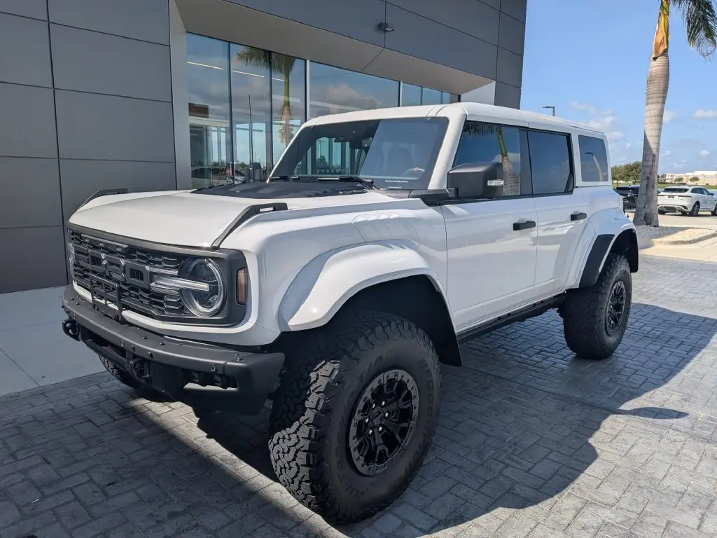 2025 Ford Bronco - $72,497