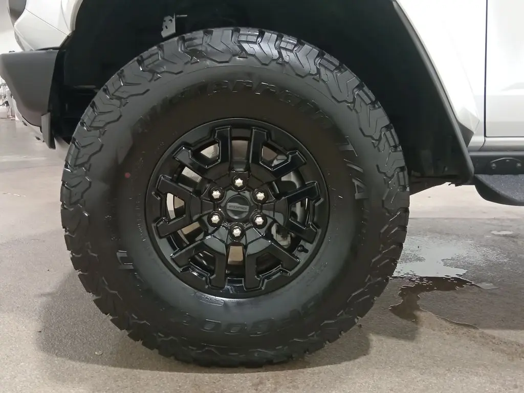 2025 Ford Bronco - $72,797