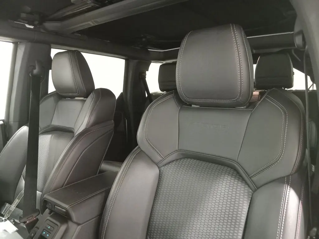 2025 Ford Bronco - $72,797