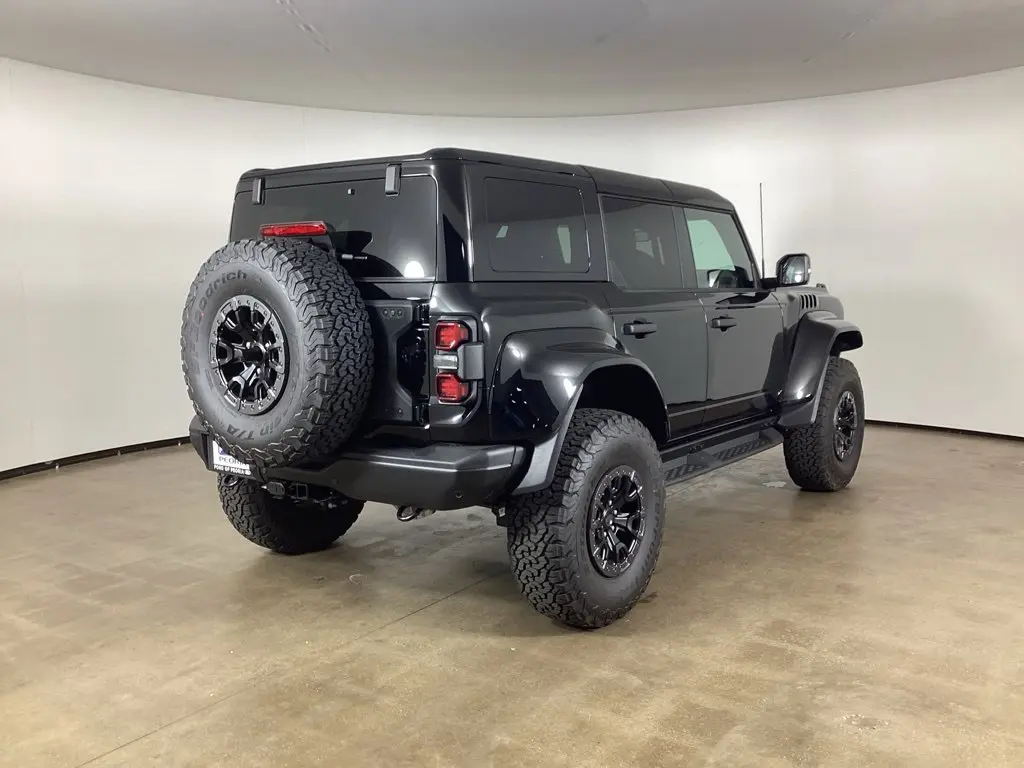 2025 Ford Bronco - $75,986