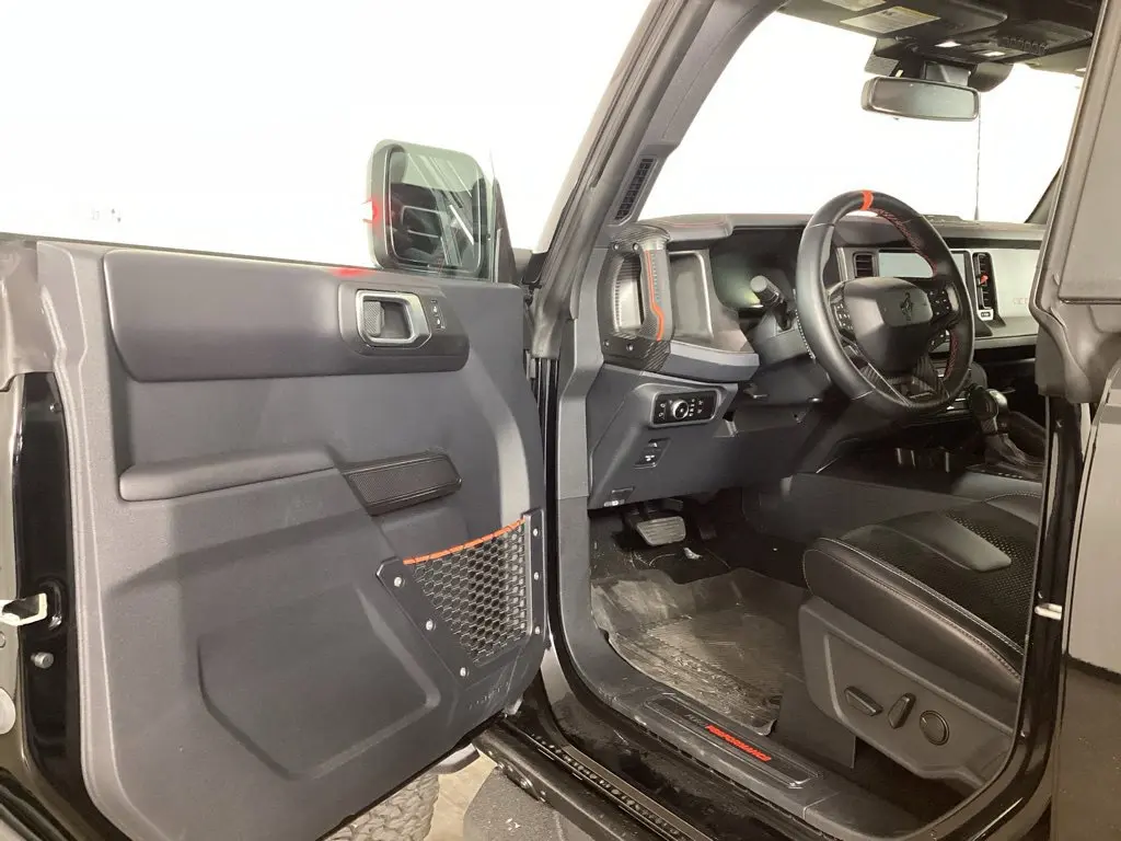 2025 Ford Bronco - $75,986
