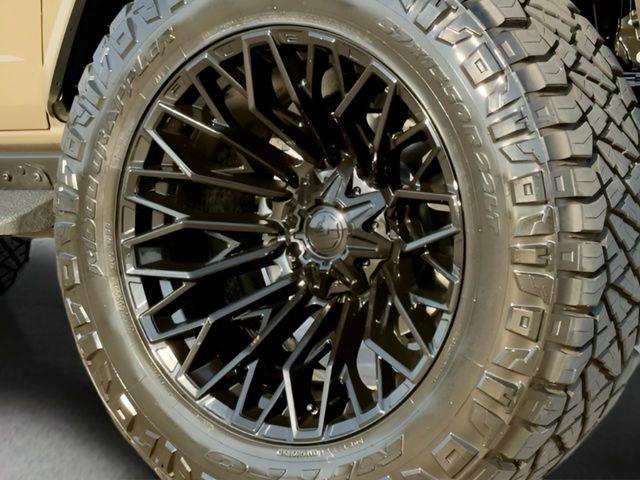 2025 Ford Bronco - $85,672