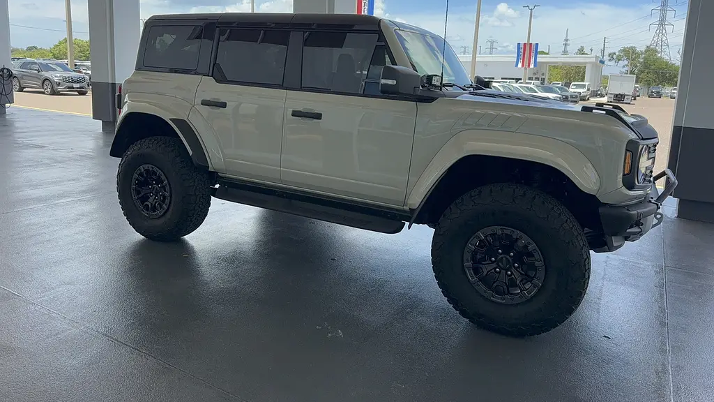 2025 Ford Bronco Raptor