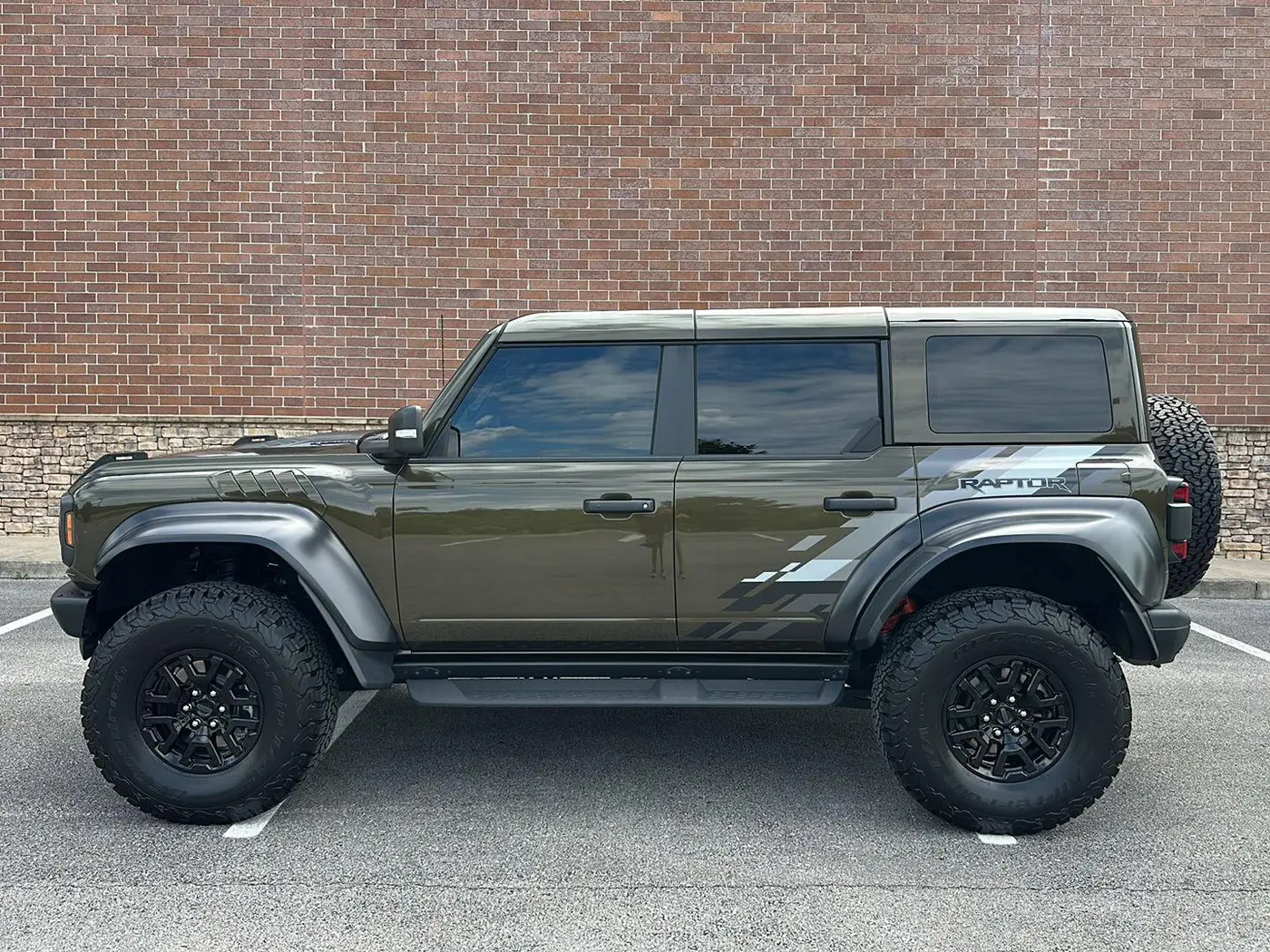 2025 Ford Bronco - $72,250