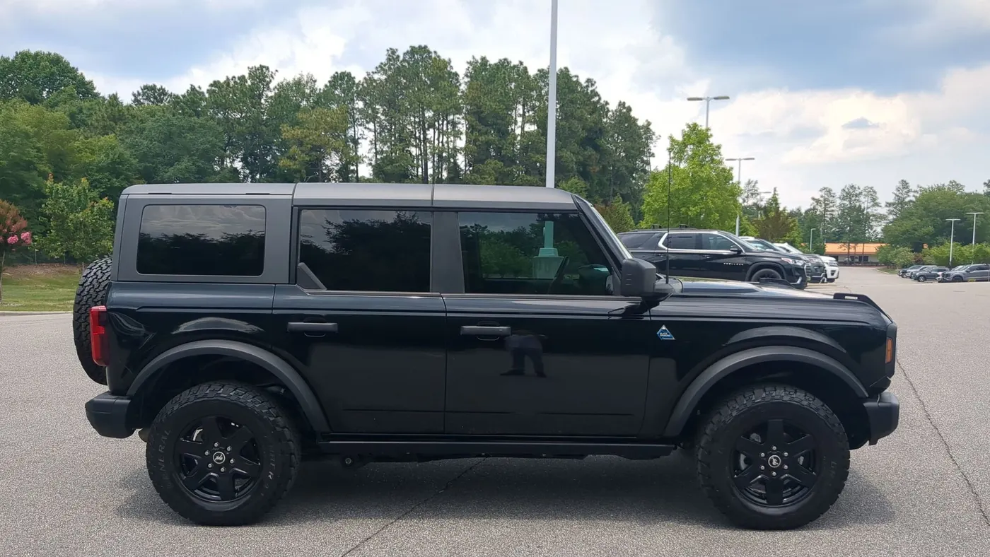 2024 Ford Bronco Black Diamond