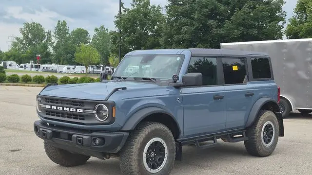 Preowned 2024 Ford Bronco Black Diamond for Sale