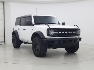 2024 Ford Bronco with Oxford White Exterior