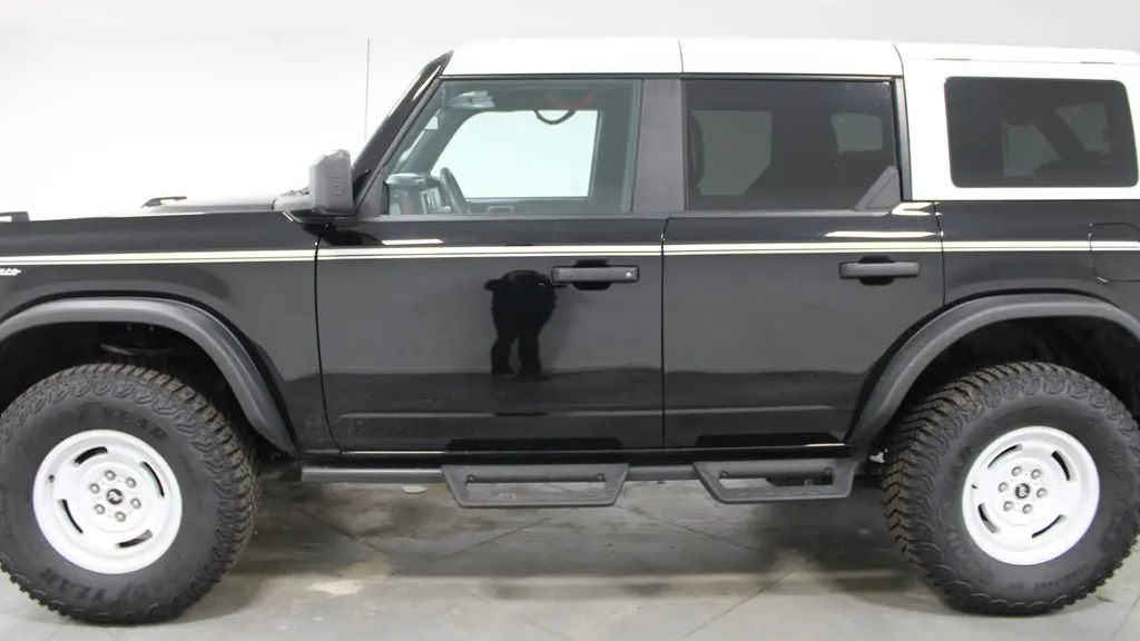2023 Ford Bronco Heritage Edition