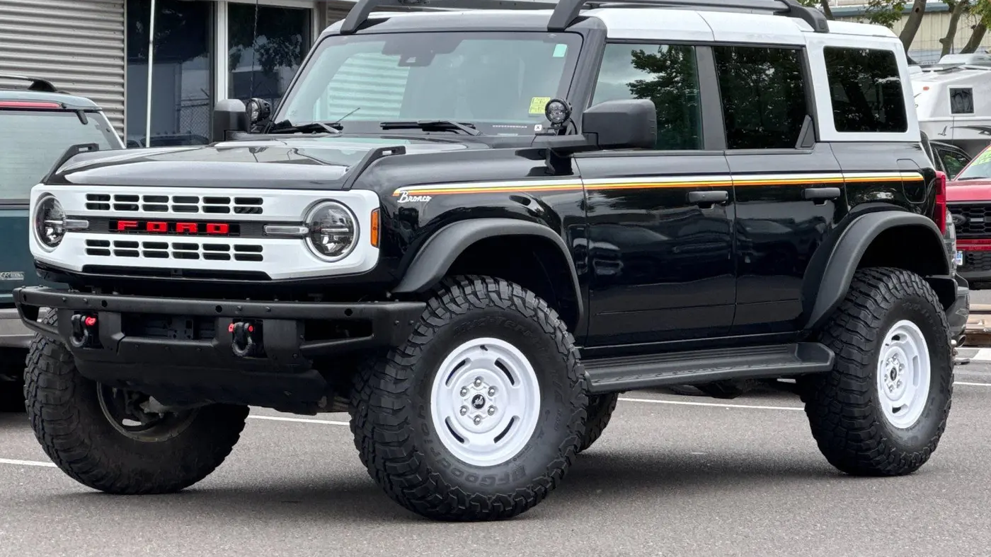 2025 Ford Bronco Heritage Edition