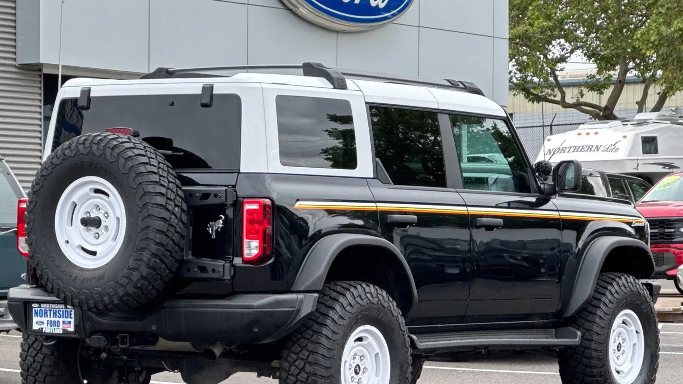 2025 Ford Bronco Heritage Edition