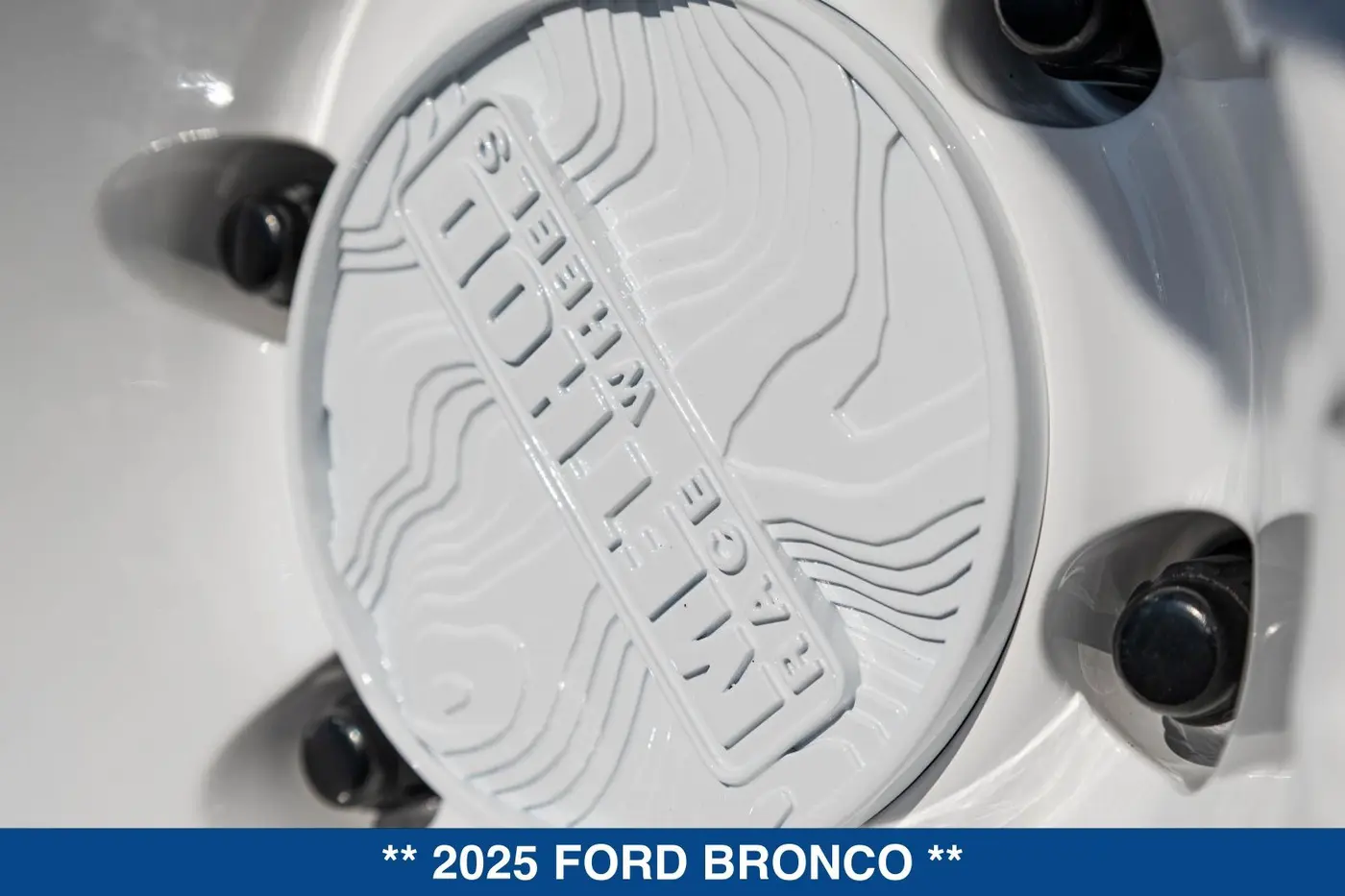 2025 Ford Bronco - $85,299