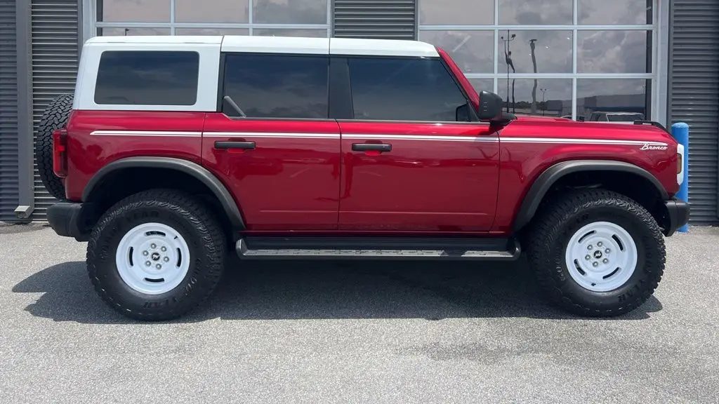 2025 Ford Bronco Heritage Edition