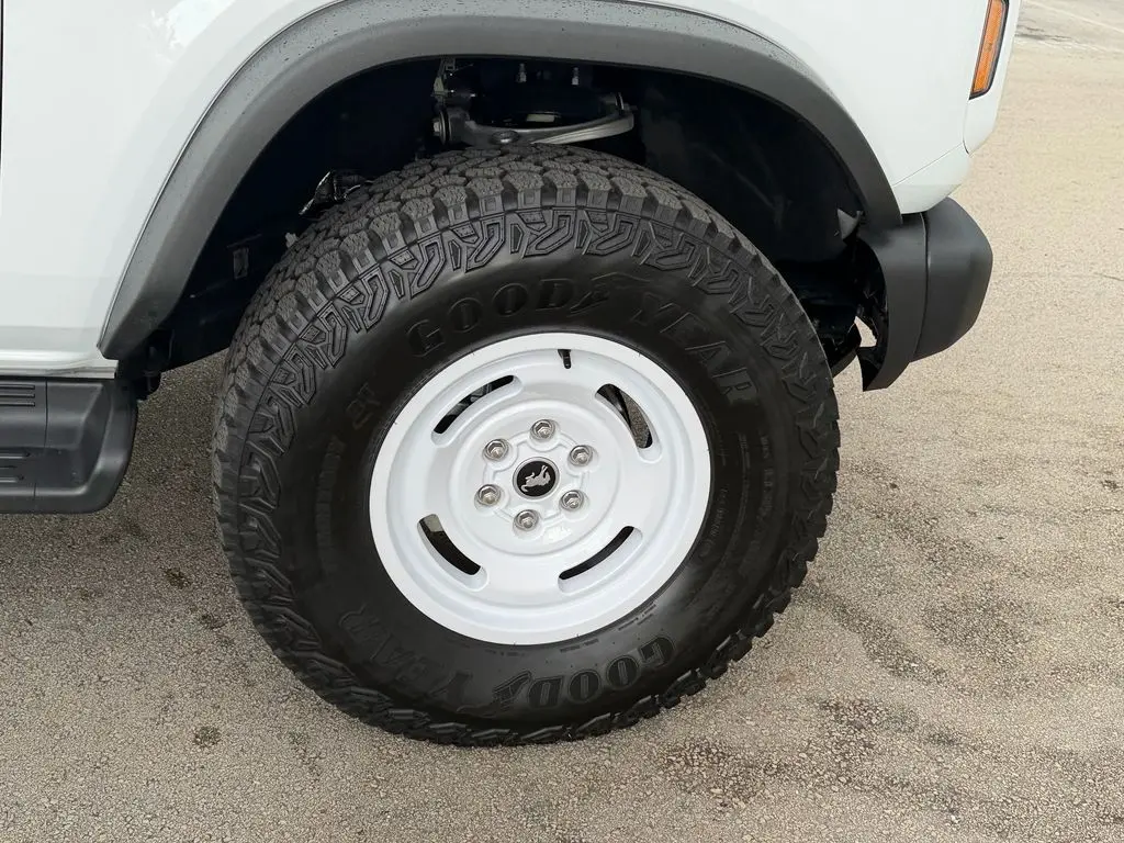 2026 Ford Bronco - $49,499