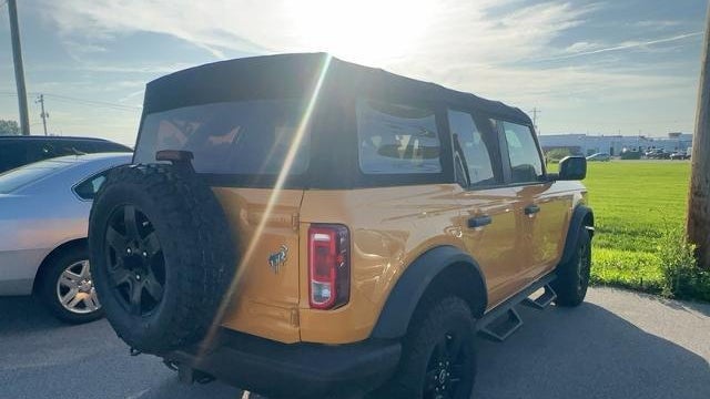 2021 Ford Bronco Base