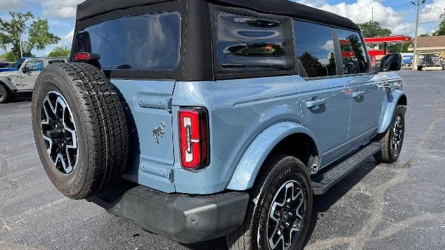2023 Ford Bronco Base