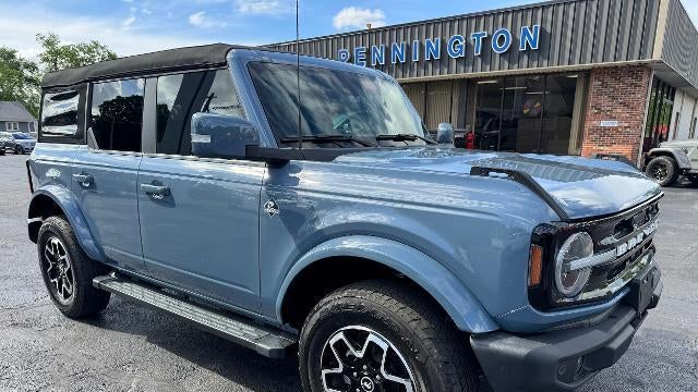 2023 Ford Bronco Base