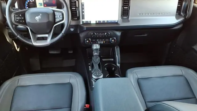 2021 Ford Bronco Base