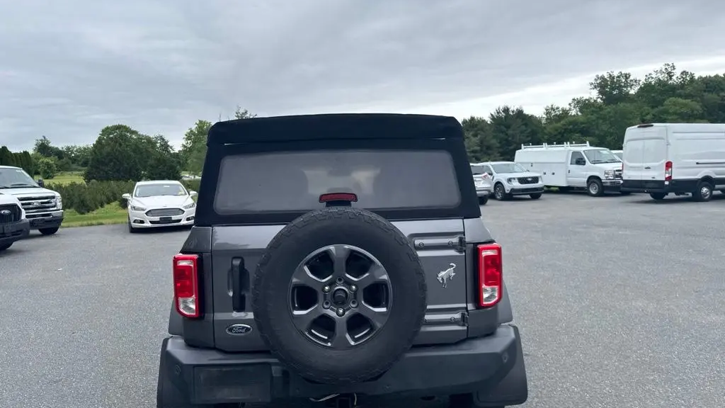 2021 Ford Bronco Base