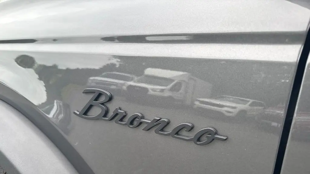 2021 Ford Bronco Base