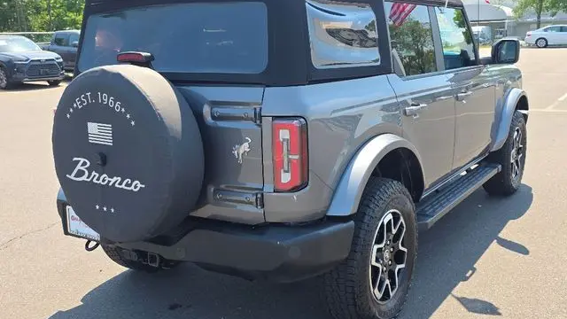 2021 Ford Bronco Outer Banks