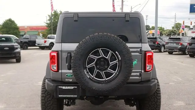 2022 Ford Bronco Base