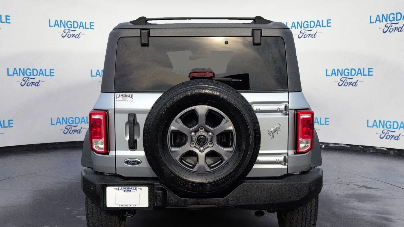 2023 Ford Bronco Base