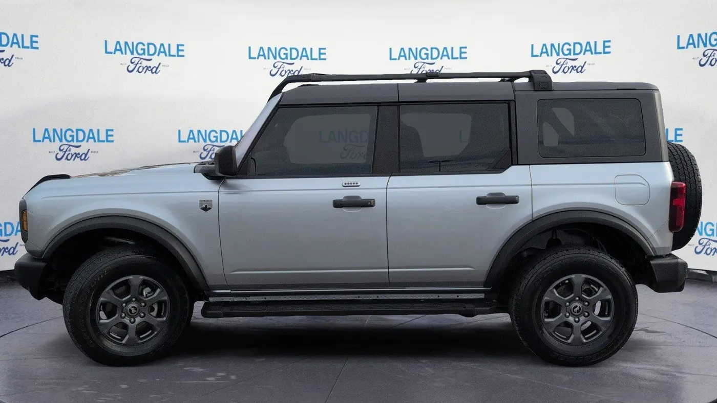 2023 Ford Bronco Base