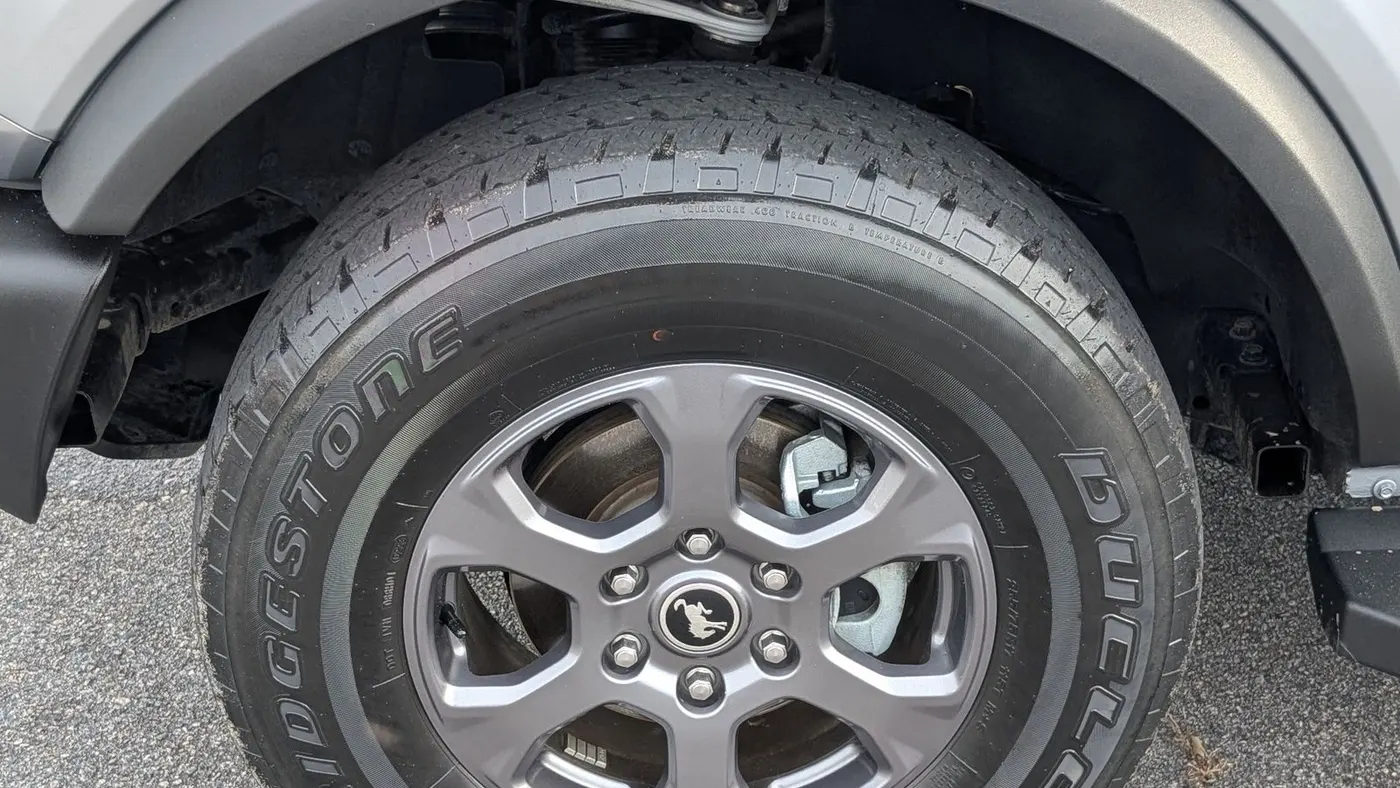 2023 Ford Bronco Base