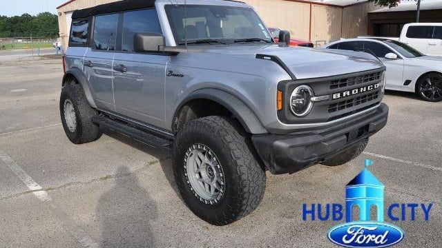2023 Ford Bronco Base