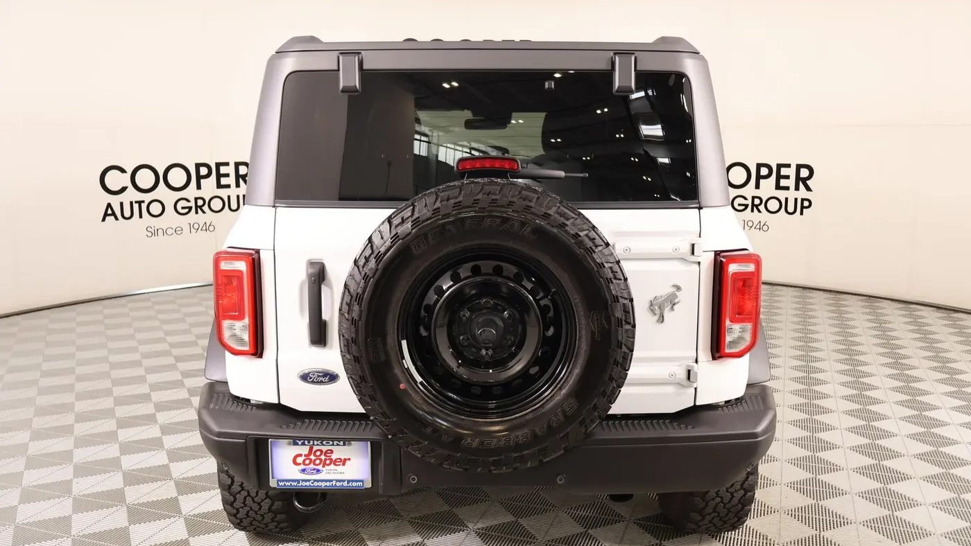 2023 Ford Bronco Base