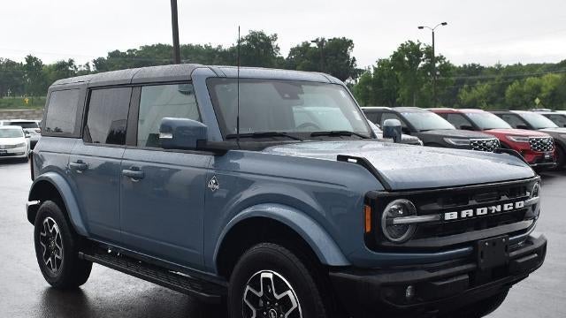 2023 Ford Bronco Base