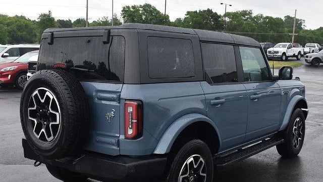 2023 Ford Bronco Base