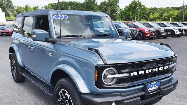 2023 Ford Bronco Base