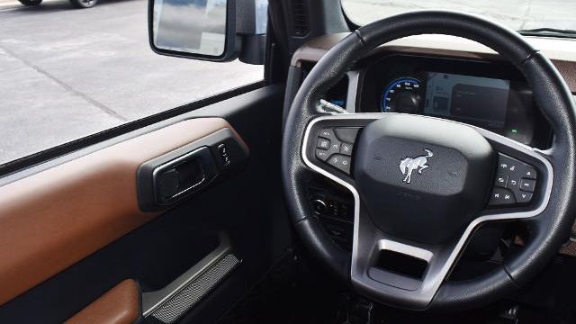 2023 Ford Bronco Base